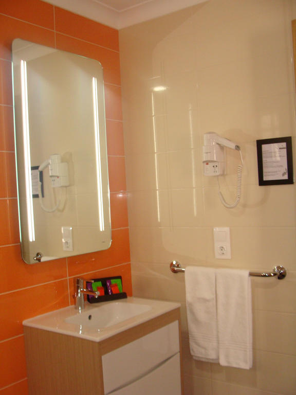 Apartamentos Kósmos Horta (Azores) Quarto foto