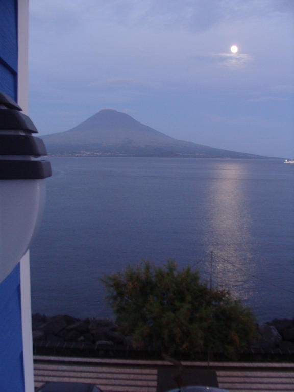 Apartamentos Kósmos Horta (Azores) Quarto foto